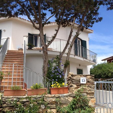 Il Ginepro Di Stintino Bed and Breakfast Exteriör bild